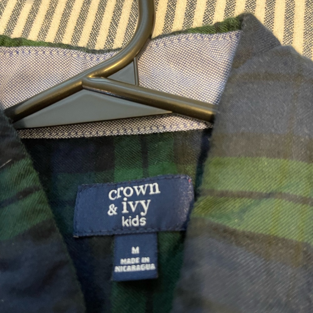 Button down shirts - Picture 4 of 4
